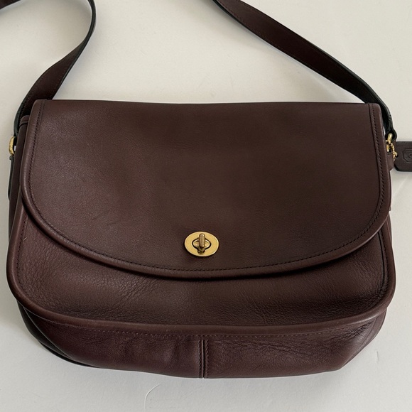 COACH Handbags - Vintage COACH BAG 9790